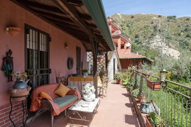 Carly & Dane Vacation House Taormina Eksteriør bilde